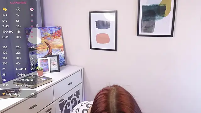 Umi Dener online show from March 25, 2026, 8:15 pm