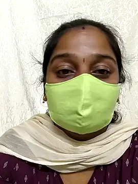 Shaliniqueen online show from March 15, 2026, 8:20 am