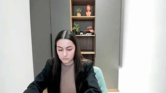 CordeliaFurci online show from February 22, 2026, 6:57 am