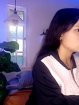 milk chloe  online show from April 1, 2026, 1:12 pm