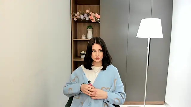 KerrieWeigel online show from February 21, 2026, 9:21 am