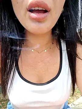 Snapshot of halii21 chatting on July 24, 2026, 12:47 pm halii21 online show from July 24, 2026, 12:47 pm
