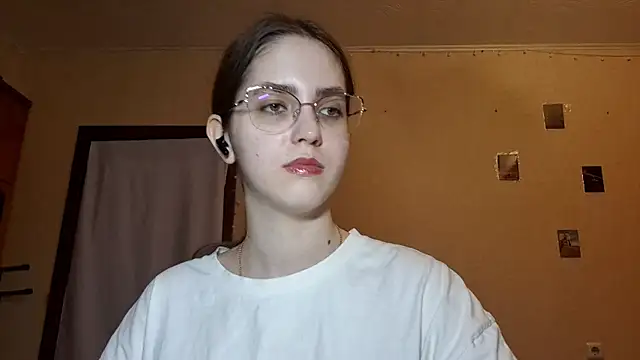 Snapshot of Katelemon chatting on April 26, 2026, 2:15 pm Katelemon online show from April 26, 2026, 2:15 pm
