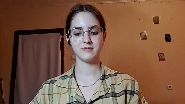 Snapshot of Katelemon chatting on May 11, 2026, 1:17 pm Katelemon online show from May 11, 2026, 1:17 pm