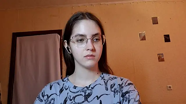Snapshot of Katelemon chatting on May 16, 2026, 11:20 am Katelemon online show from May 16, 2026, 11:20 am