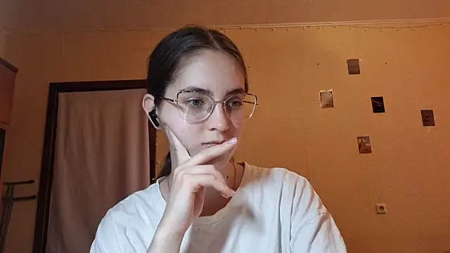 Katelemon online show from July 2, 2026, 11:16 am