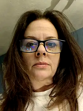 sexyhotcheryl online show from April 20, 2026, 8:39 am