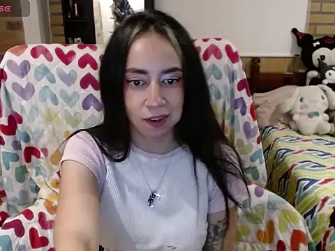  samantha342 online show from May 5, 2026, 12:18 am