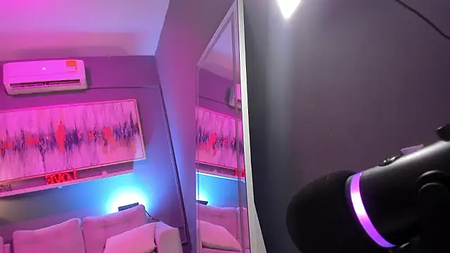 Snapshot of janinne_lu chatting on March 24, 2026, 11:04 am janinne lu online show from March 24, 2026, 11:04 am