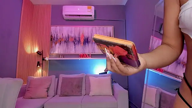 Snapshot of janinne_lu chatting on April 8, 2026, 10:59 am janinne lu online show from April 8, 2026, 10:59 am