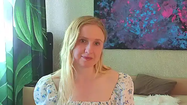 Lanavi Smile online show from June 19, 2026, 6:18 am