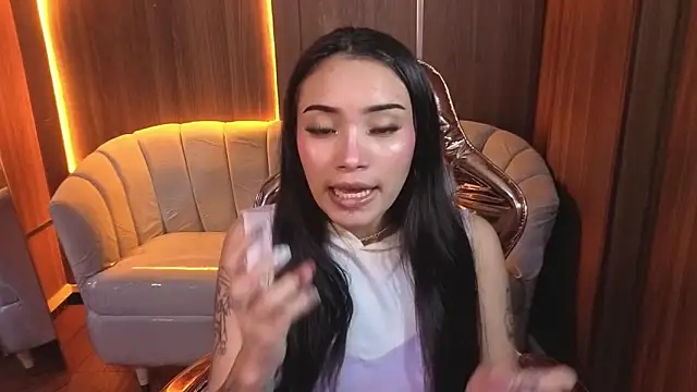 Daphne nicole b online show from April 8, 2026, 12:49 pm