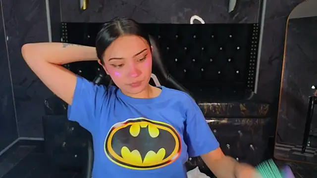 Snapshot of Daphne_nicole_b chatting on July 10, 2026, 12:52 pm Daphne nicole b online show from July 10, 2026, 12:52 pm