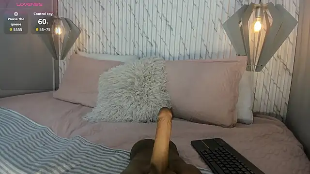 Kataleya west online show from February 27, 2026, 7:14 pm