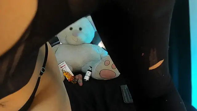 Snapshot of Venus_in_earth chatting on February 24, 2026, 7:34 pm Venus in earth online show from February 24, 2026, 7:34 pm