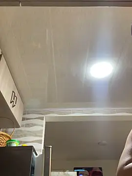 Snapshot of celeste_z chatting on April 7, 2026, 2:39 pm celeste z online show from April 7, 2026, 2:39 pm