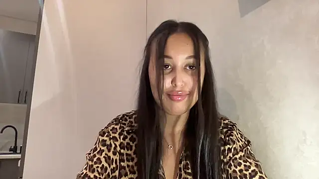 Dana 005 online show from June 11, 2026, 10:30 pm