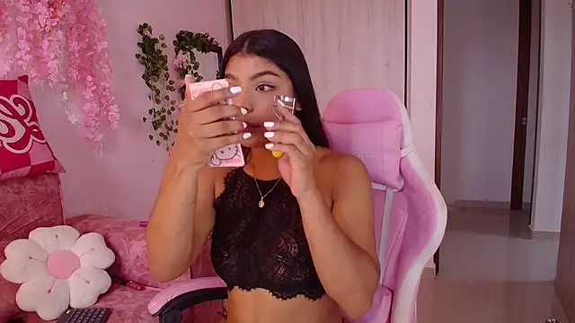 Snapshot of Ana__grace chatting on July 15, 2026, 2:22 pm Ana grace online show from July 15, 2026, 2:22 pm