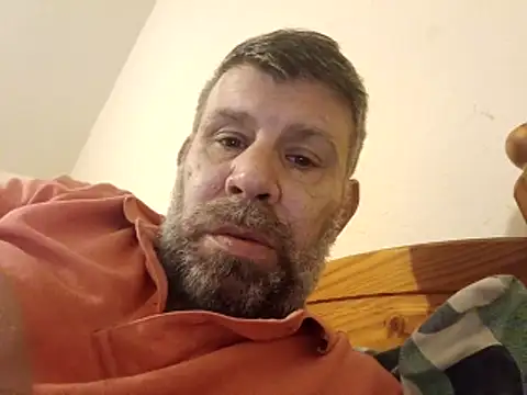 Snapshot of stud2512 chatting on March 5, 2026, 11:01 pm stud2512 online show from March 5, 2026, 11:01 pm