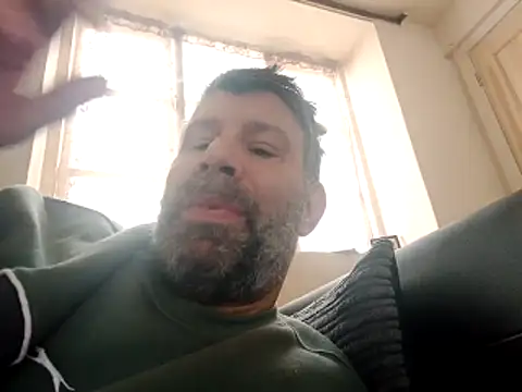 Snapshot of stud2512 chatting on March 21, 2026, 8:19 am stud2512 online show from March 21, 2026, 8:19 am