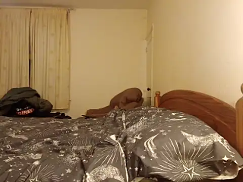 Snapshot of stud2512 chatting on March 22, 2026, 6:33 pm stud2512 online show from March 22, 2026, 6:33 pm