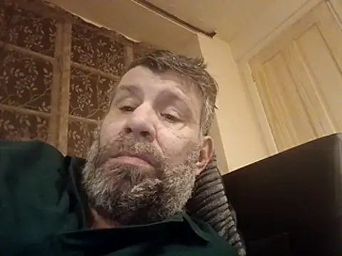 Snapshot of stud2512 chatting on March 28, 2026, 9:36 pm stud2512 online show from March 28, 2026, 9:36 pm