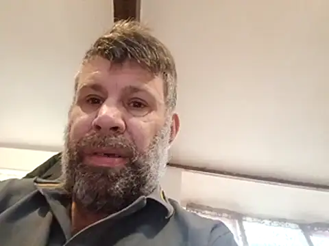 Snapshot of stud2512 chatting on April 2, 2026, 7:17 am stud2512 online show from April 2, 2026, 7:17 am