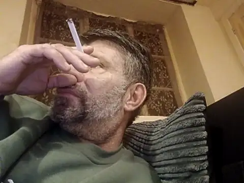 Snapshot of stud2512 chatting on April 7, 2026, 9:26 pm stud2512 online show from April 7, 2026, 9:26 pm