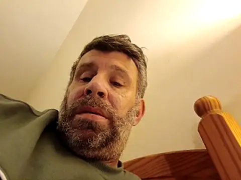 Snapshot of stud2512 chatting on April 9, 2026, 8:36 pm stud2512 online show from April 9, 2026, 8:36 pm