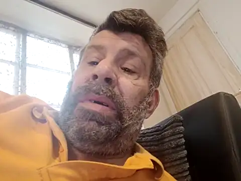 Snapshot of stud2512 chatting on April 15, 2026, 6:53 am stud2512 online show from April 15, 2026, 6:53 am