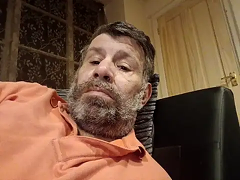 Snapshot of stud2512 chatting on April 18, 2026, 8:09 pm stud2512 online show from April 18, 2026, 8:09 pm