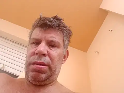 stud2512 online show from June 19, 2026, 6:40 am