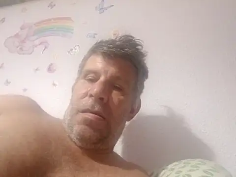 stud2512 online show from June 19, 2026, 8:23 pm