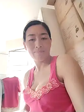 lris-Beauty77 online show from February 27, 2026, 7:19 am