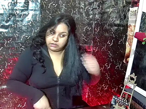 Snapshot of MistressMileenaMiami chatting on July 4, 2026, 11:33 pm MistressMileenaMiami online show from July 4, 2026, 11:33 pm