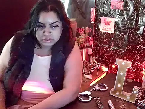 Snapshot of MistressMileenaMiami chatting on July 15, 2026, 6:07 am MistressMileenaMiami online show from July 15, 2026, 6:07 am
