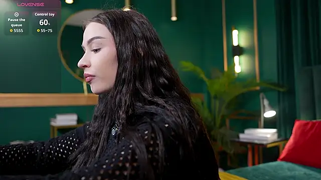 Snapshot of SatiraLux chatting on April 7, 2026, 6:30 pm SatiraLux online show from April 7, 2026, 6:30 pm