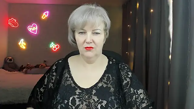 Mary-Leee online show from April 21, 2026, 7:47 am