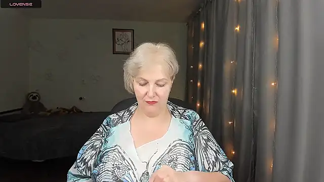 Mary-Leee online show from June 17, 2026, 6:20 pm