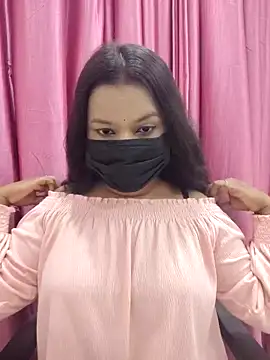 Cutie bae011 online show from March 8, 2026, 4:11 pm