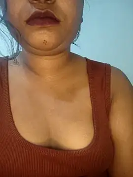 Cutie bae011 online show from March 25, 2026, 6:47 pm