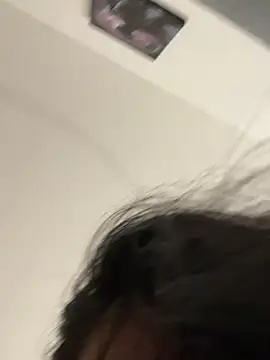 ISLONDRY online show from February 21, 2026, 6:09 pm