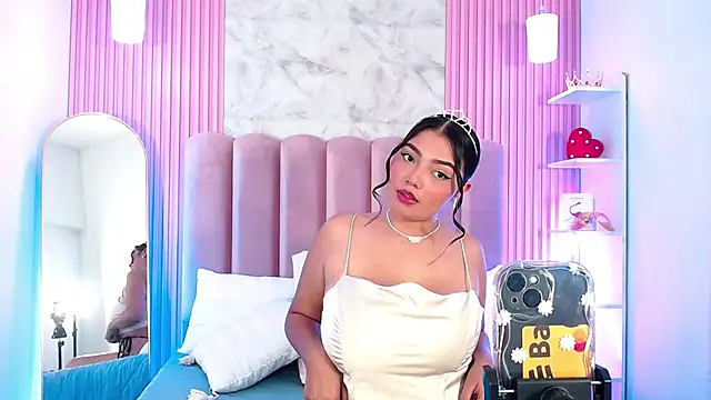 Snapshot of ArianaRougee chatting on March 21, 2026, 12:10 pm ArianaRougee online show from March 21, 2026, 12:10 pm