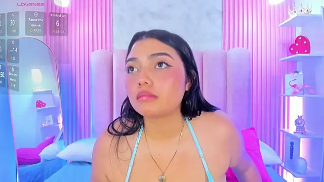Snapshot of ArianaRougee chatting on July 14, 2026, 10:21 am ArianaRougee online show from July 14, 2026, 10:21 am