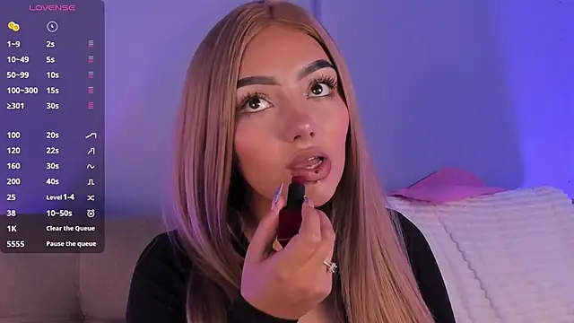 Snapshot of NinaAngel6 chatting on March 3, 2026, 1:50 pm NinaAngel6 online show from March 3, 2026, 1:50 pm