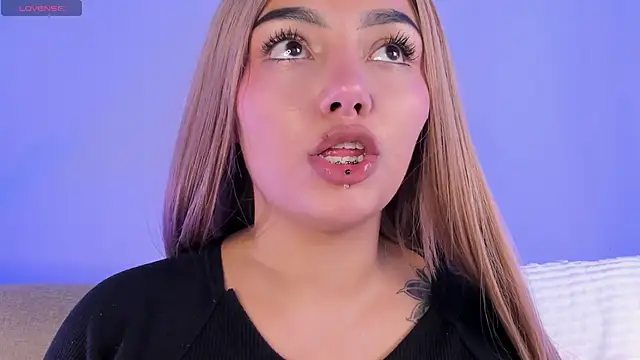 Snapshot of NinaAngel6 chatting on March 7, 2026, 1:52 pm NinaAngel6 online show from March 7, 2026, 1:52 pm