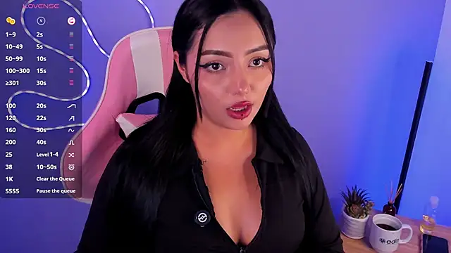 Snapshot of NinaAngel6 chatting on May 26, 2026, 4:41 am NinaAngel6 online show from May 26, 2026, 4:41 am