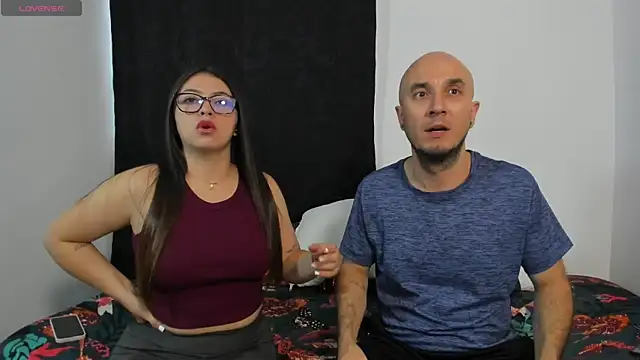 Snapshot of Cintya_n_Roger chatting on May 8, 2026, 9:09 pm Cintya n Roger online show from May 8, 2026, 9:09 pm