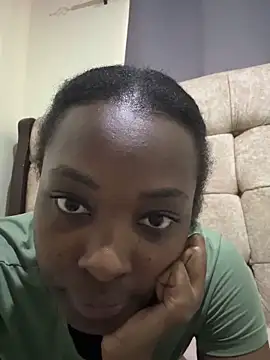 Snapshot of HoningPartner chatting on June 3, 2026, 1:14 pm HoningPartner online show from June 3, 2026, 1:14 pm
