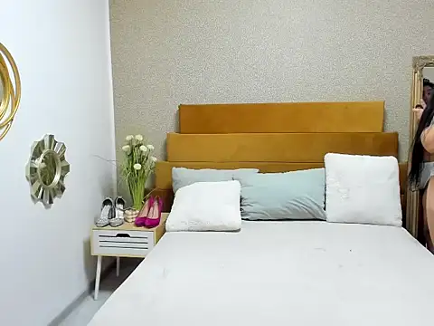 Snapshot of VanessaParadisx chatting on February 22, 2026, 9:24 pm VanessaParadisx online show from February 22, 2026, 9:24 pm